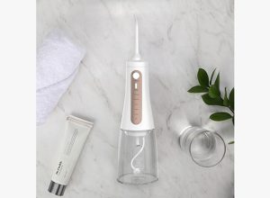 घर पर अपने दांत कैसे साफ़ करें